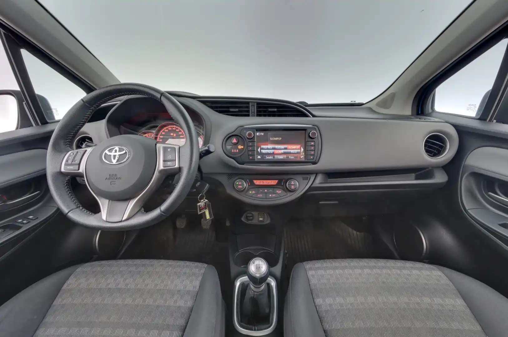car-image