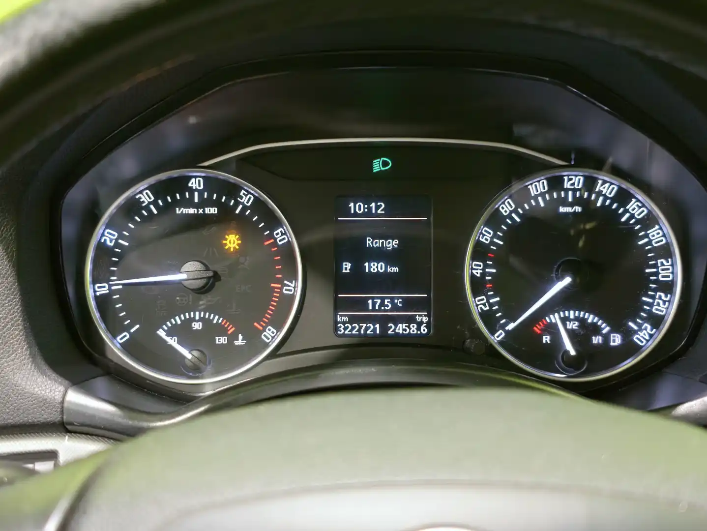 car-image