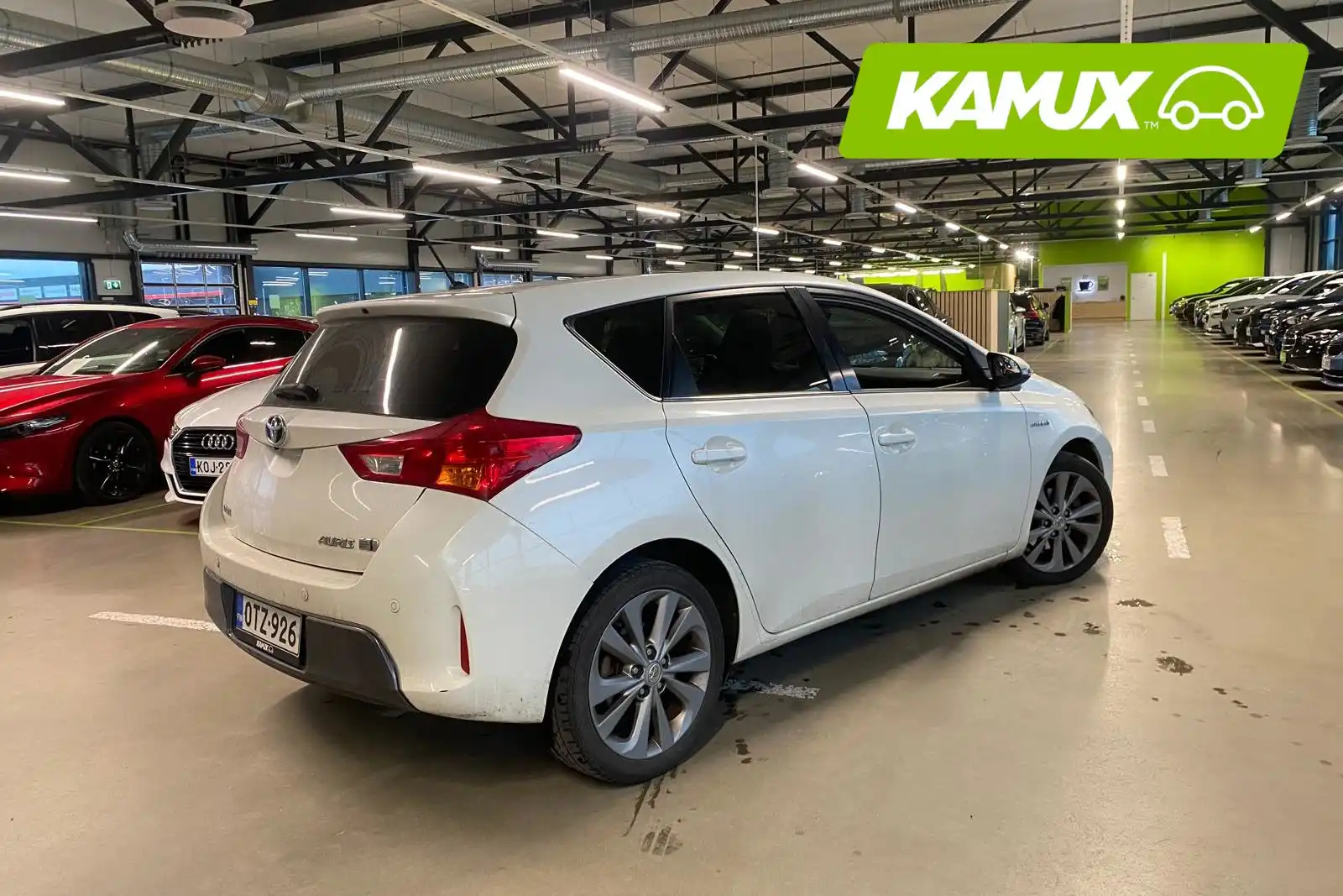 car-image