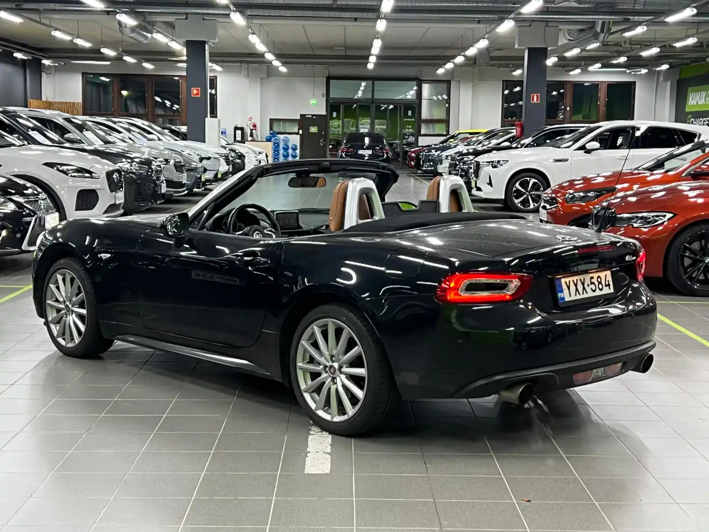 car-image