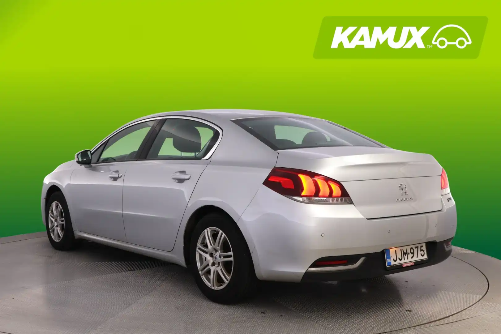 car-image