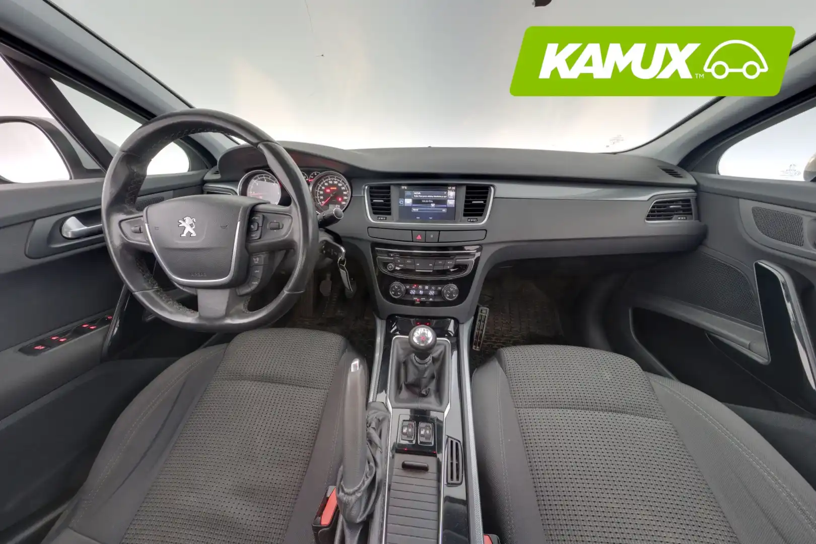 car-image