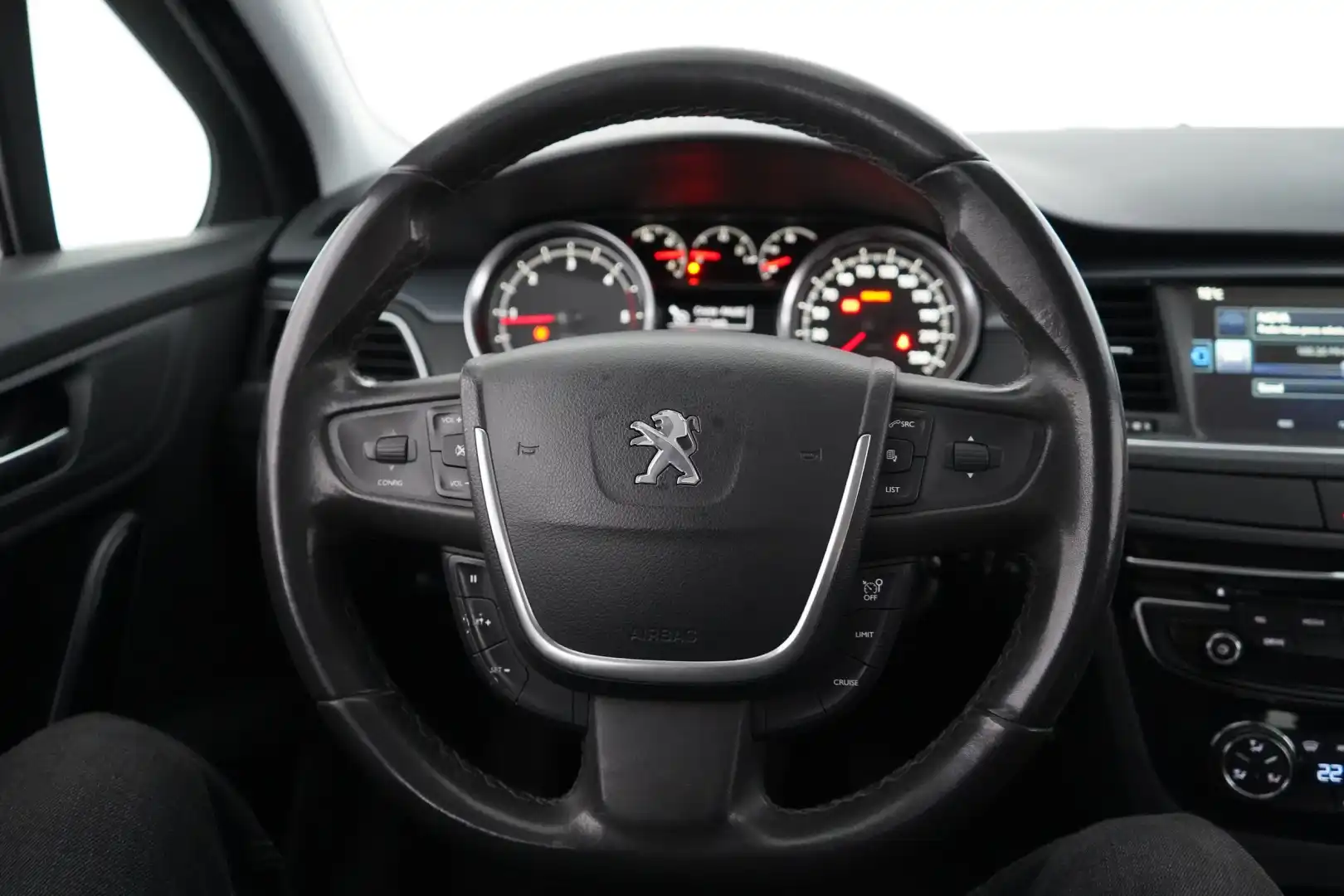 car-image