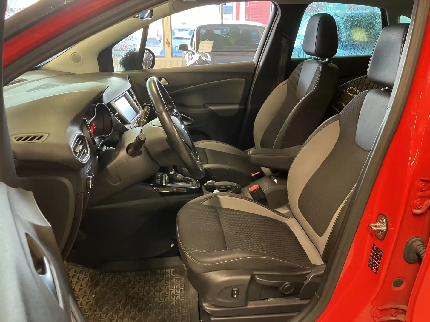 car-image
