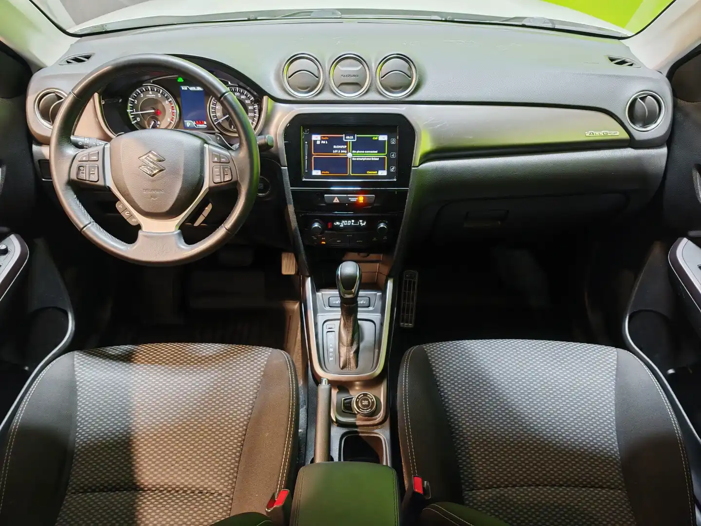 car-image