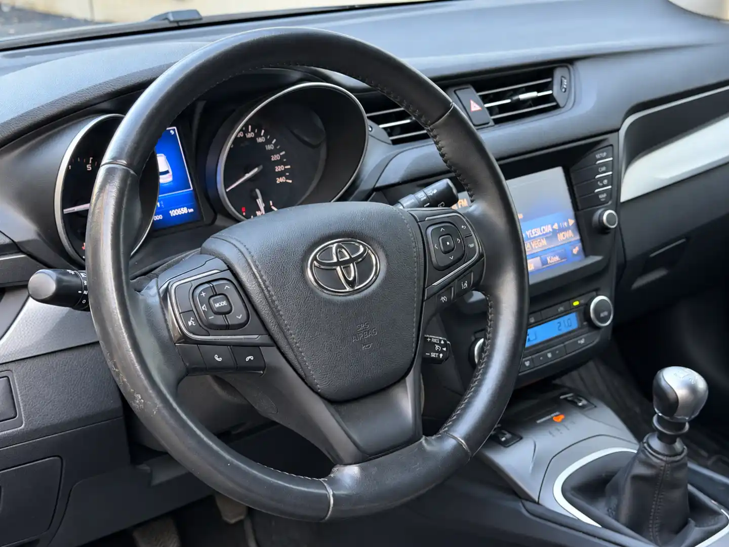car-image