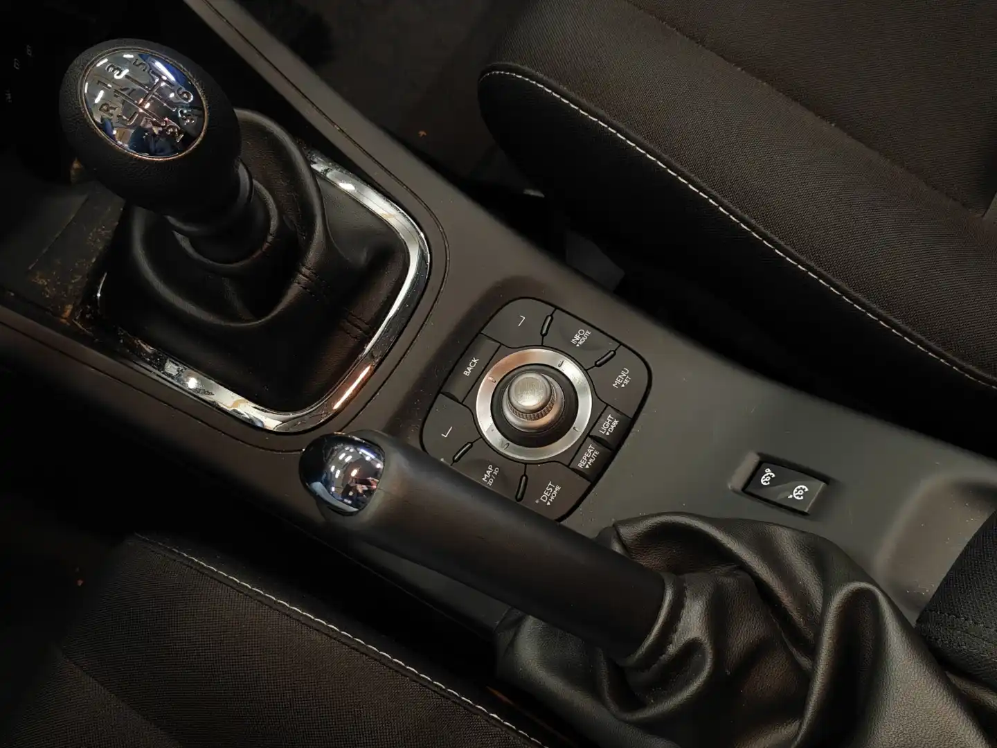 car-image