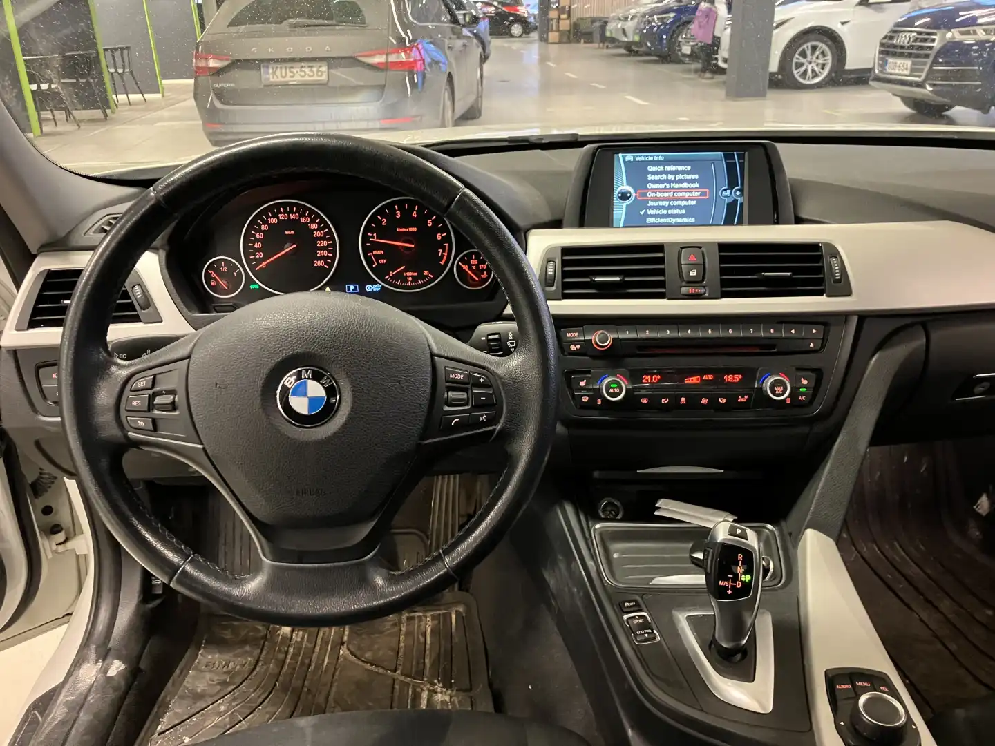 car-image