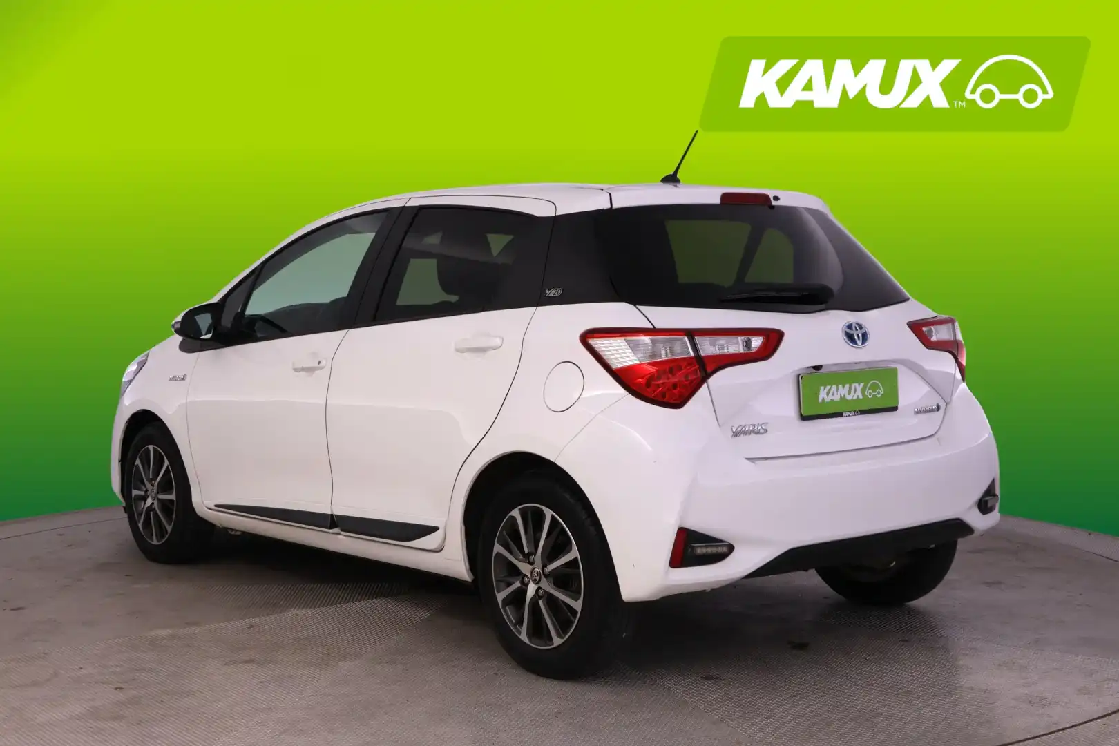 car-image