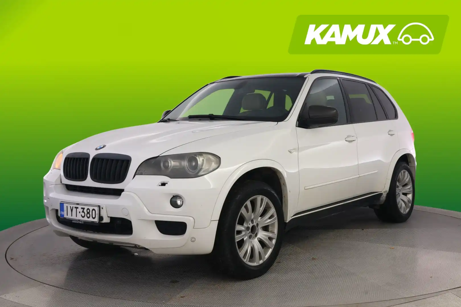 car-image