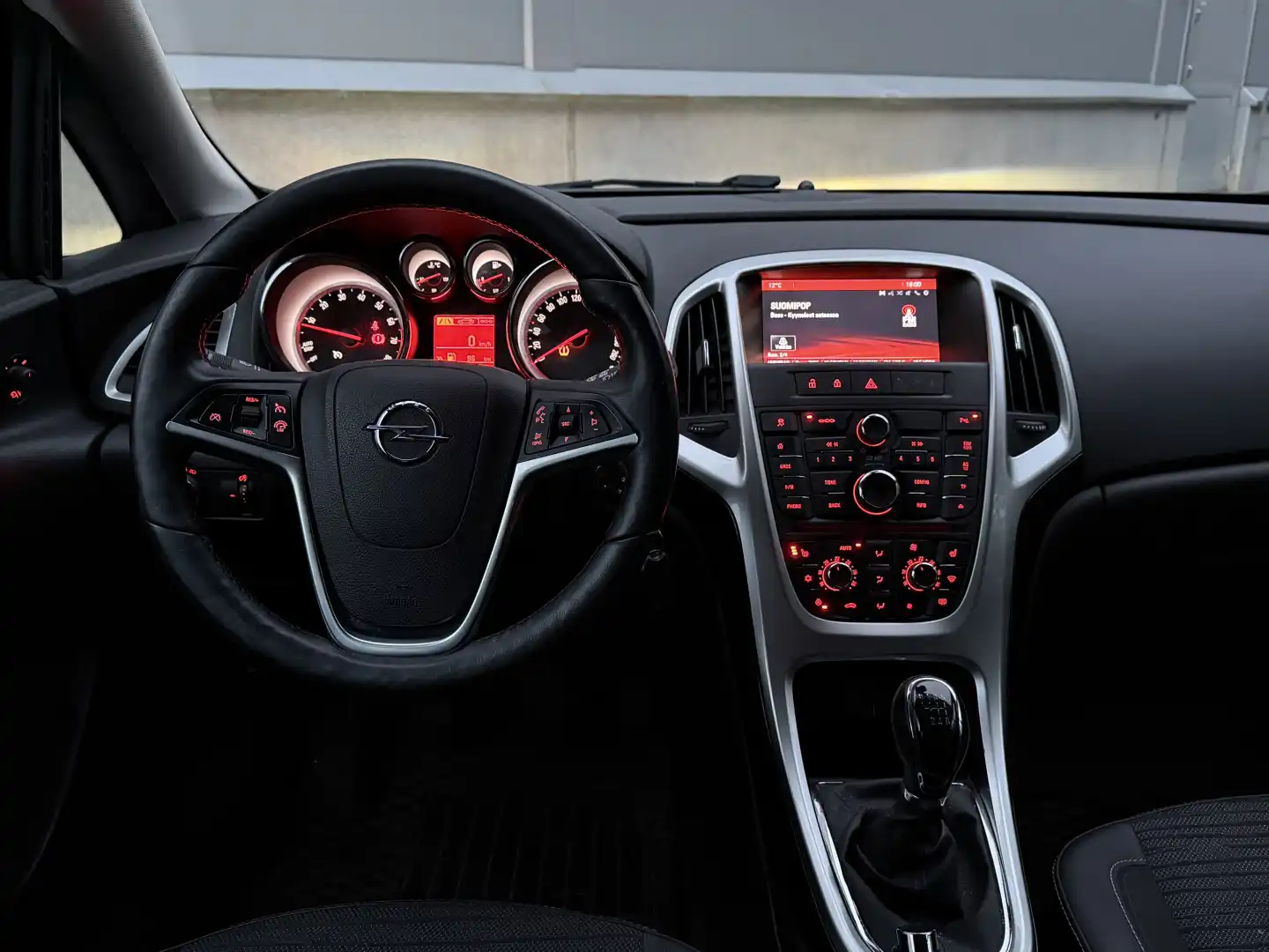 car-image