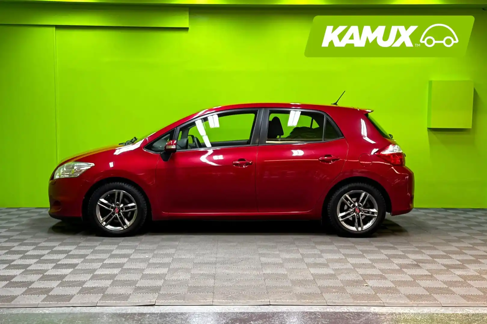 car-image