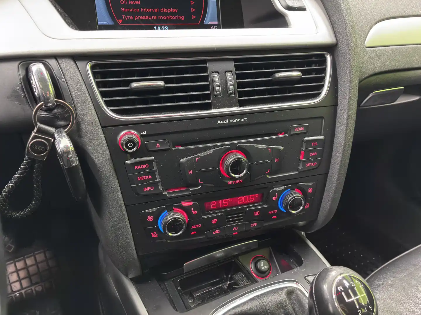 car-image