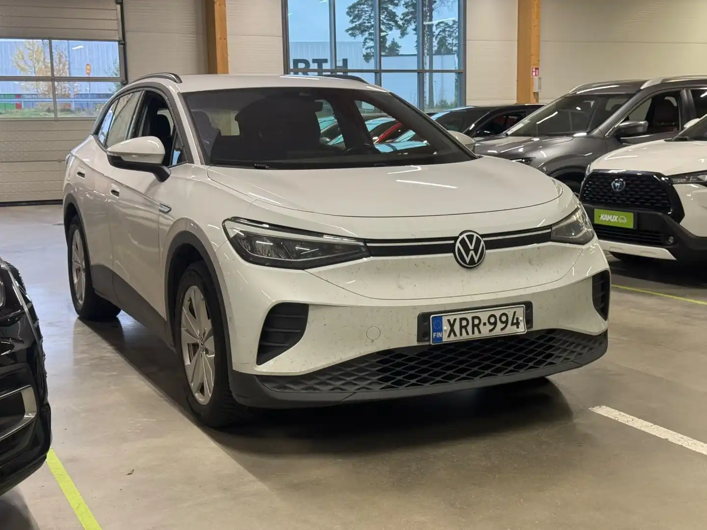 car-image