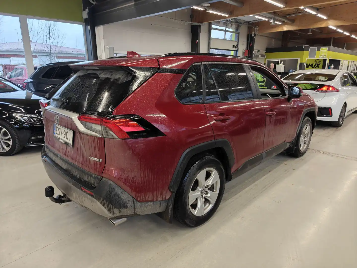 car-image