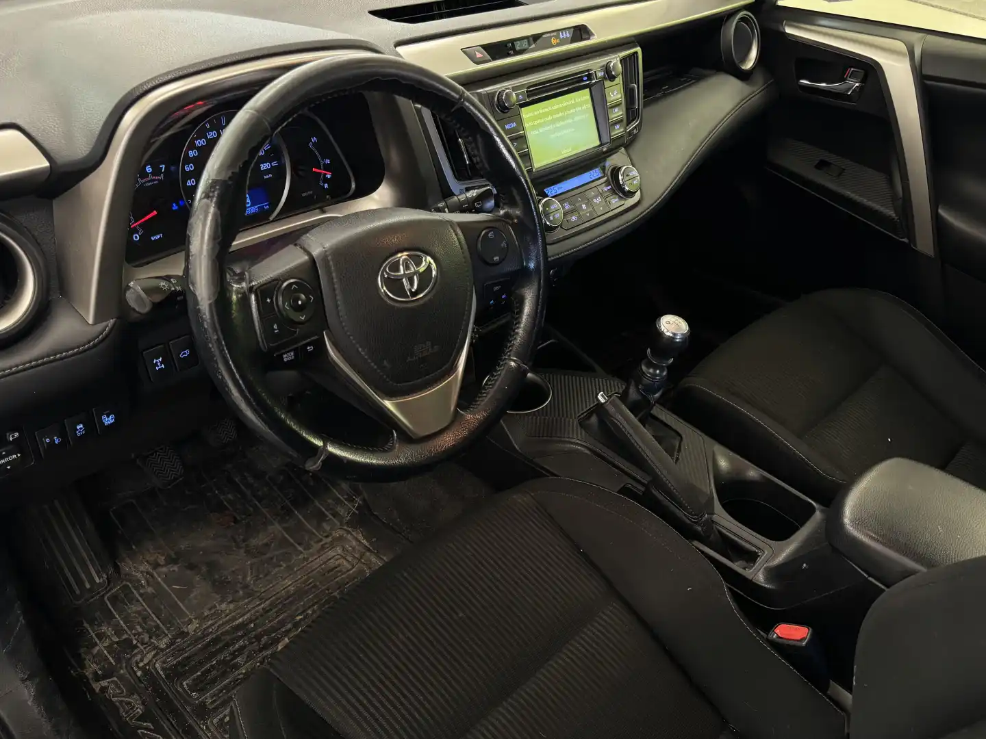 car-image
