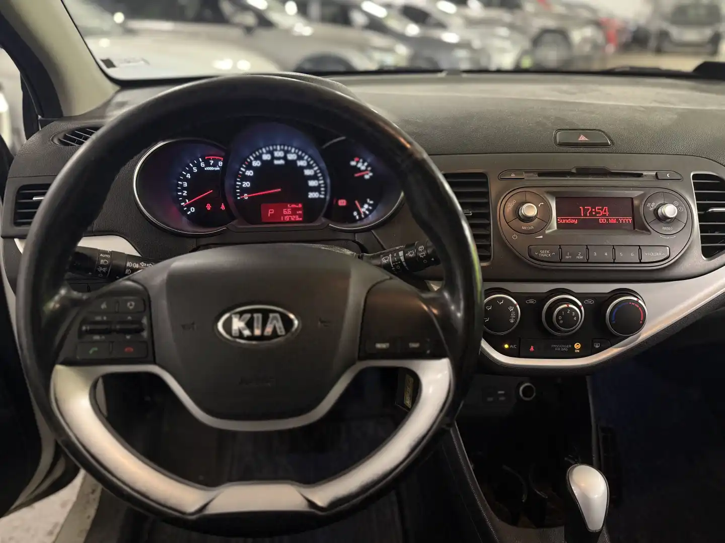 car-image