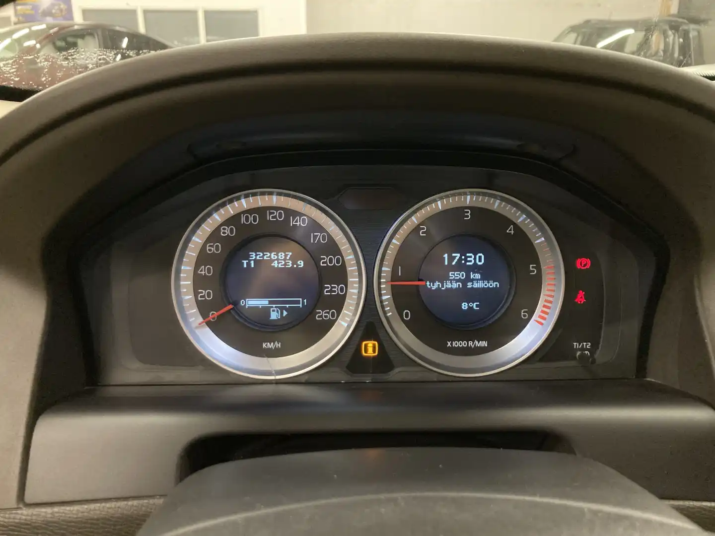 car-image