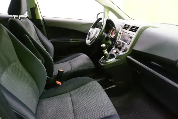 car-thumbnail