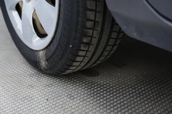 car-thumbnail