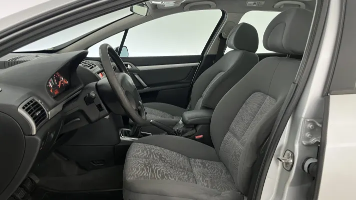Peugeot 407