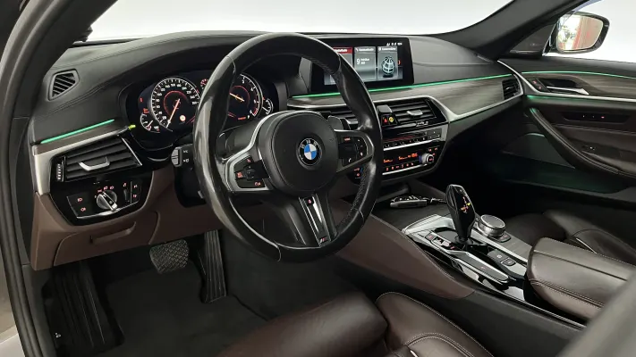 BMW 520