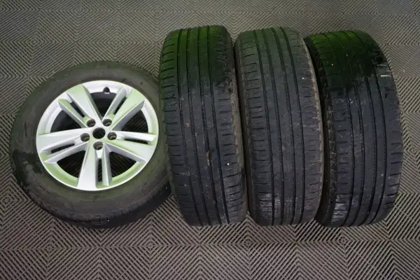 car-thumbnail