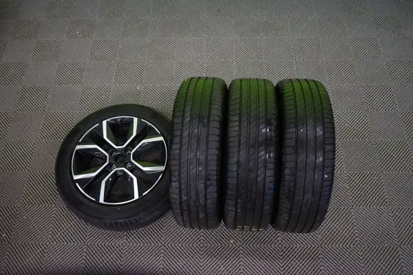 car-thumbnail