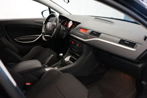 car-thumbnail