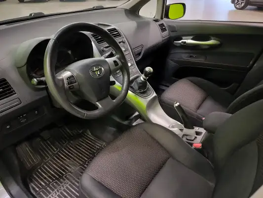 car-thumbnail