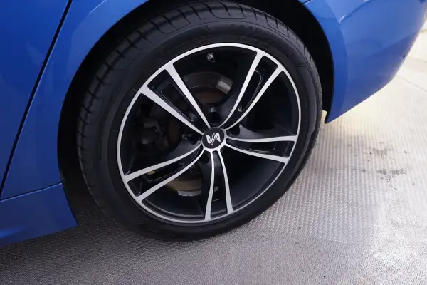 car-thumbnail