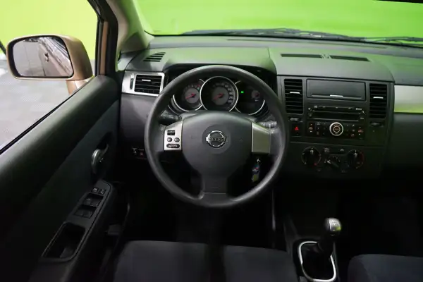 car-thumbnail