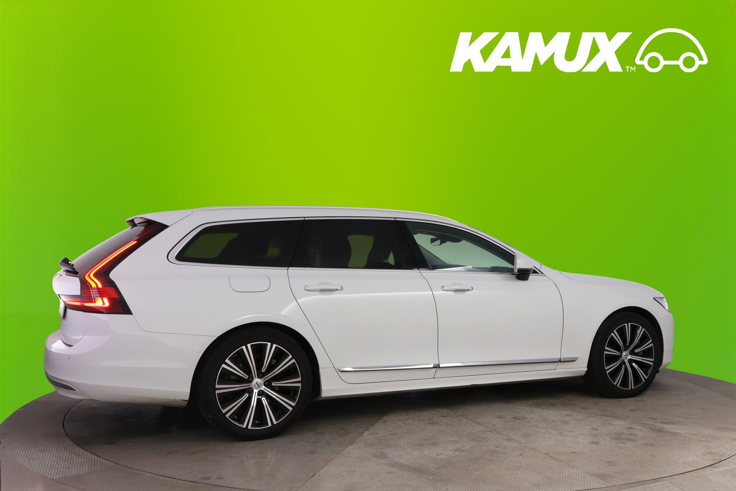Volvo V90 2022, kuva 2/27