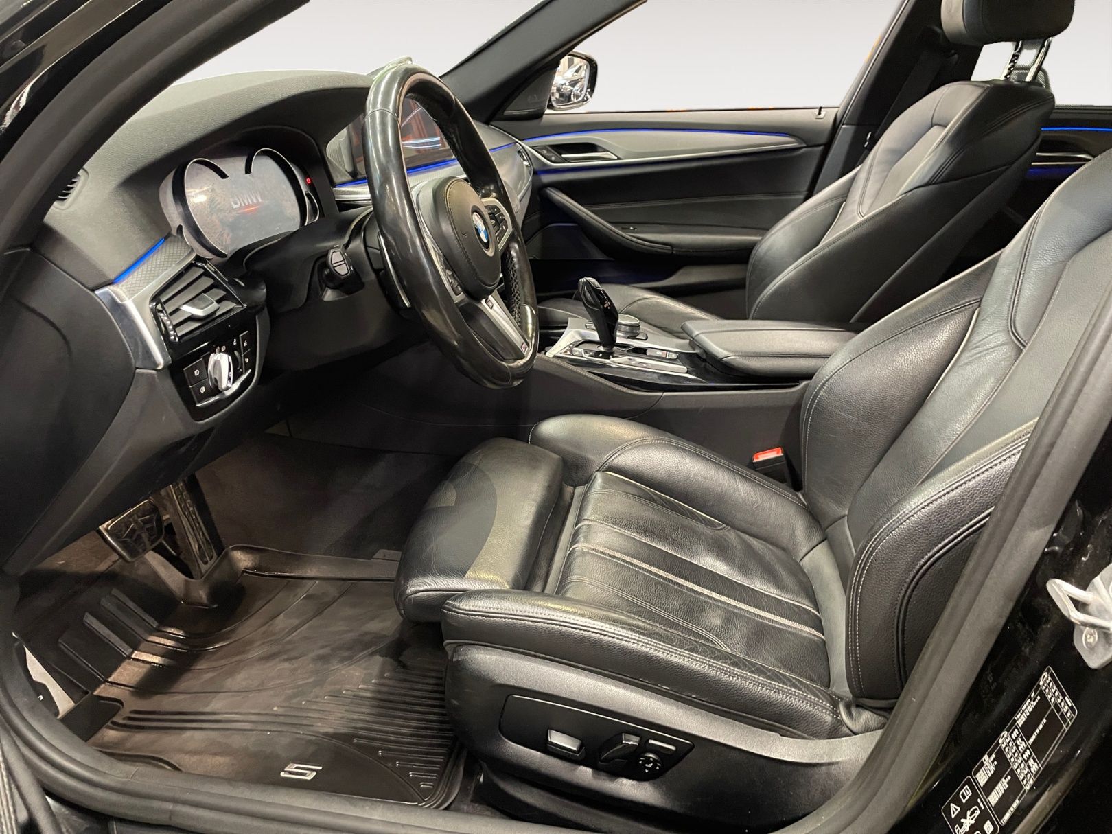 BMW 530 2018, kuva 7/26