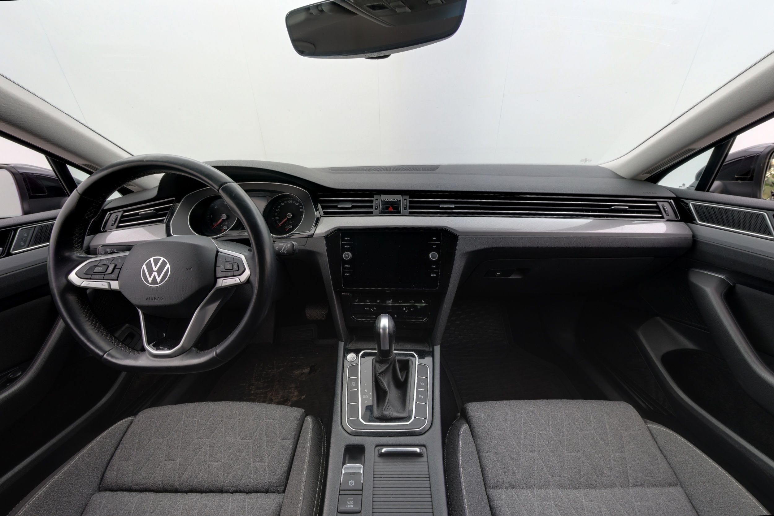 Volkswagen Passat 2023, kuva 7/26