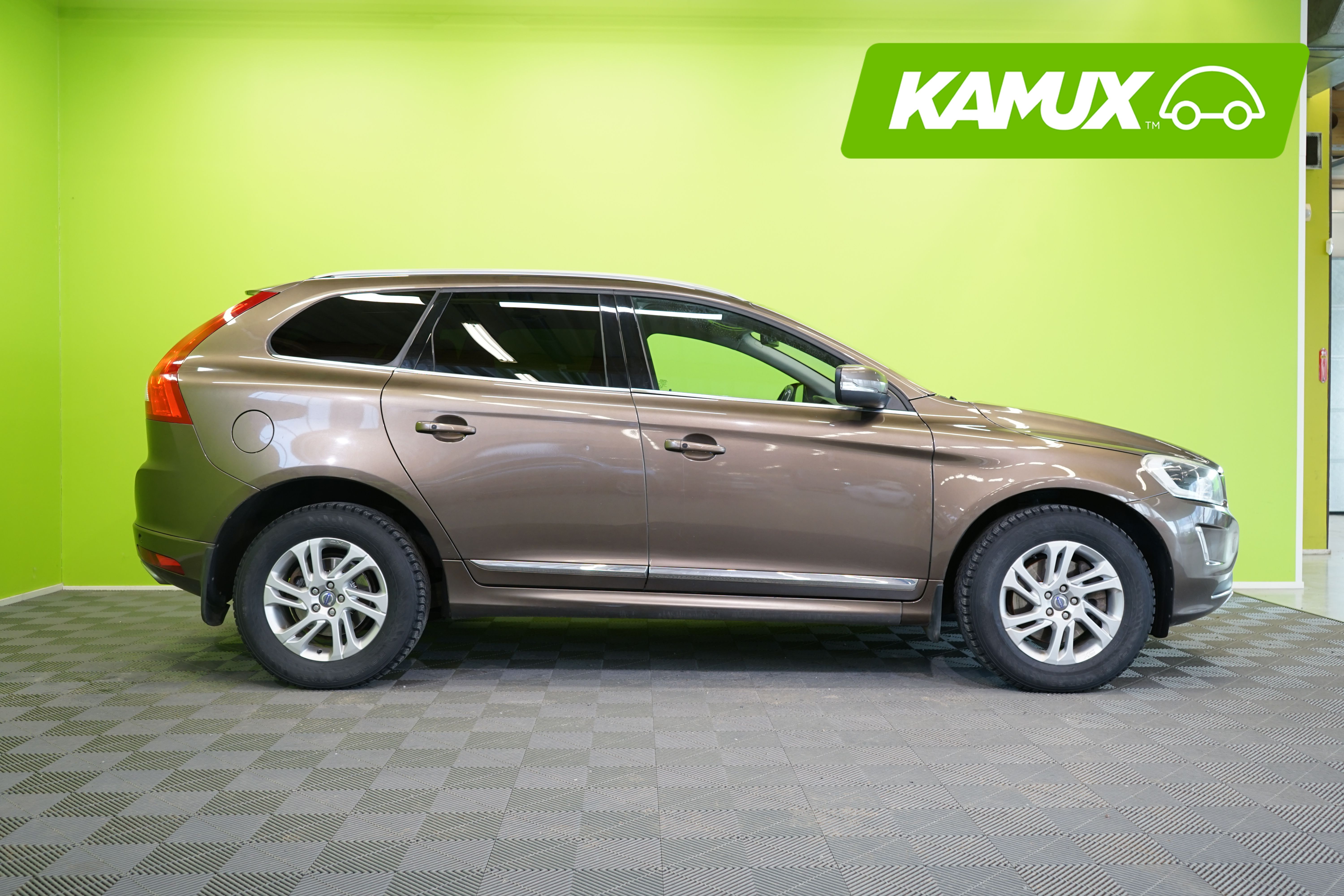 Volvo XC60 D4 AWD Summum aut 2014, kuva 2/23