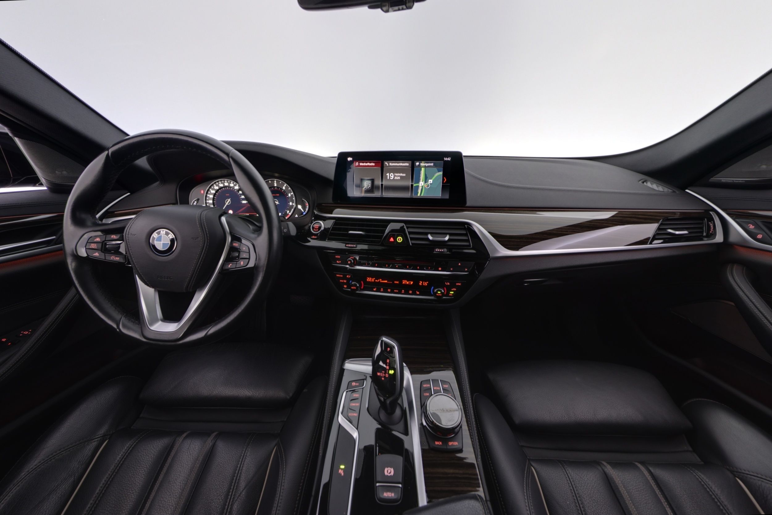 BMW 530 2019, kuva 7/26