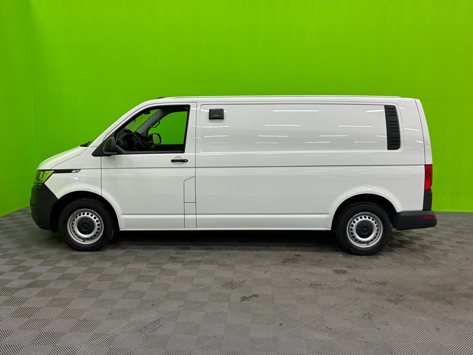 Volkswagen Transporter 2021, kuva 6/16