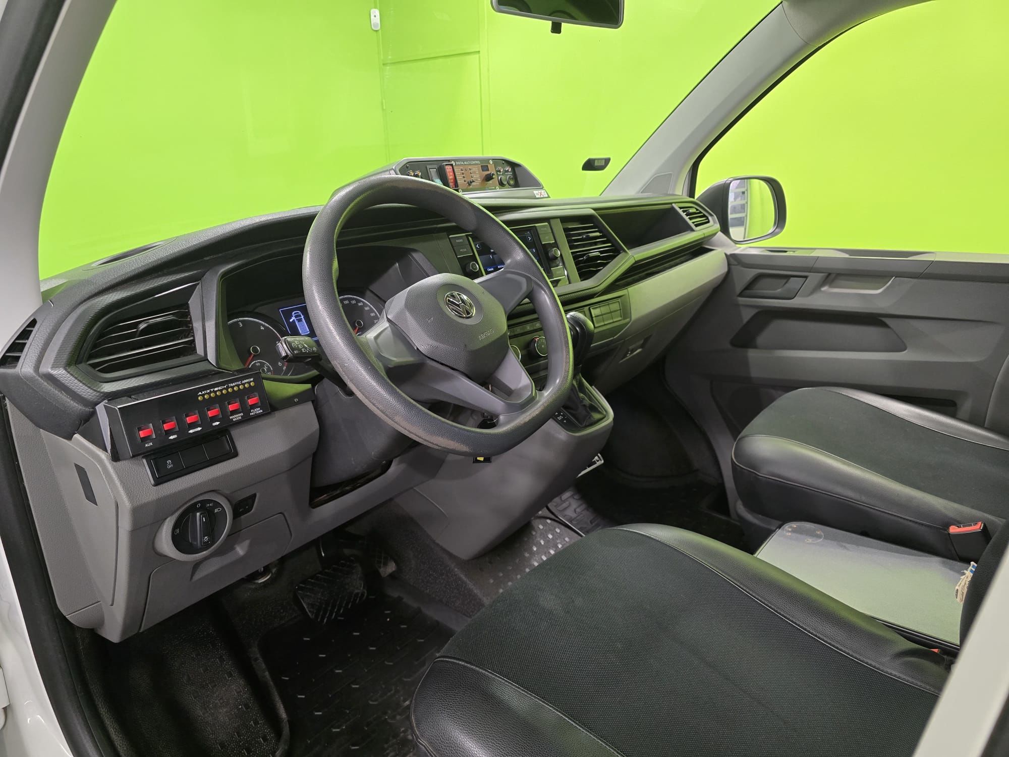 Volkswagen Transporter 2020, kuva 6/24