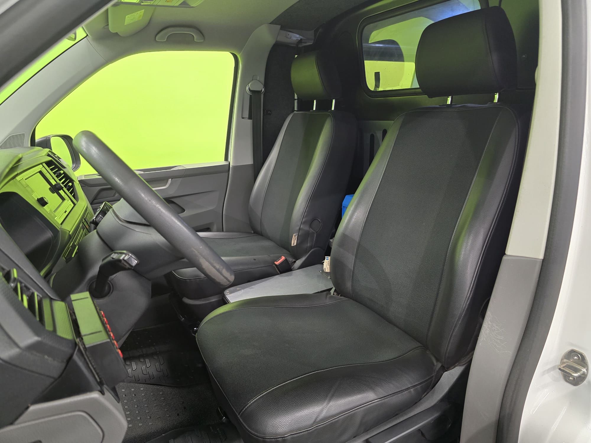 Volkswagen Transporter 2020, kuva 7/24