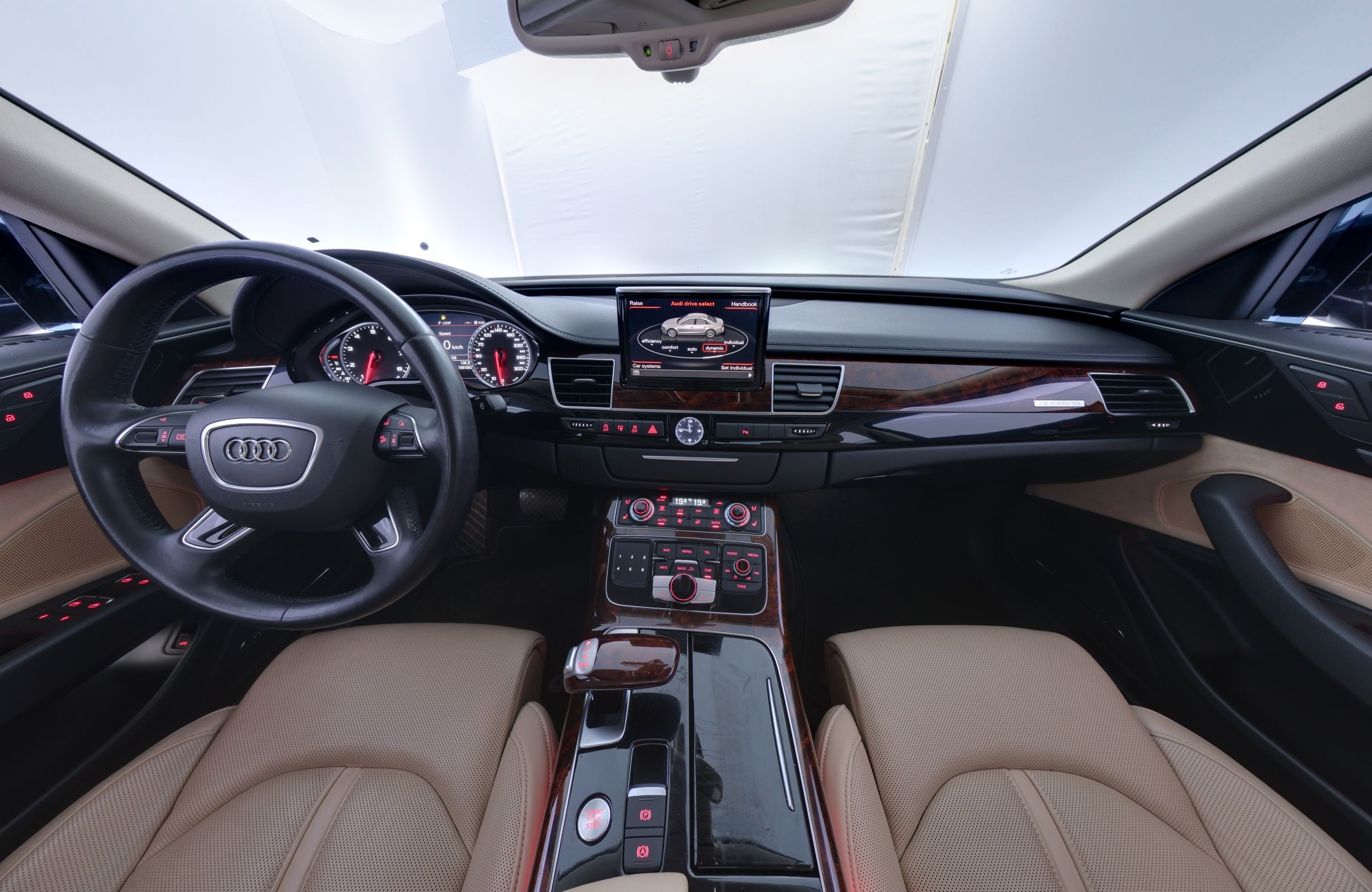 Audi A8 2013, kuva 7/27