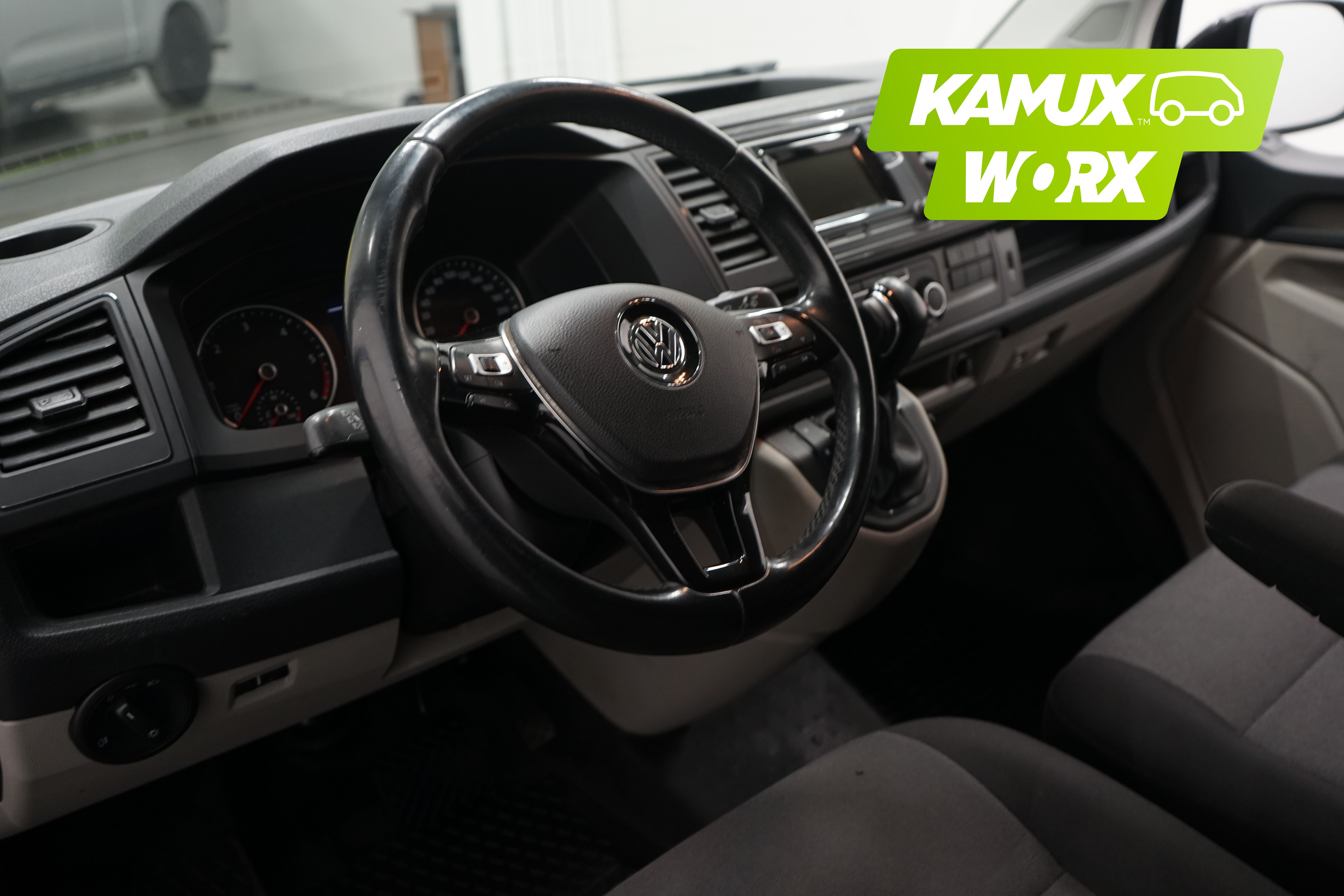 Volkswagen Transporter 2017, kuva 7/17