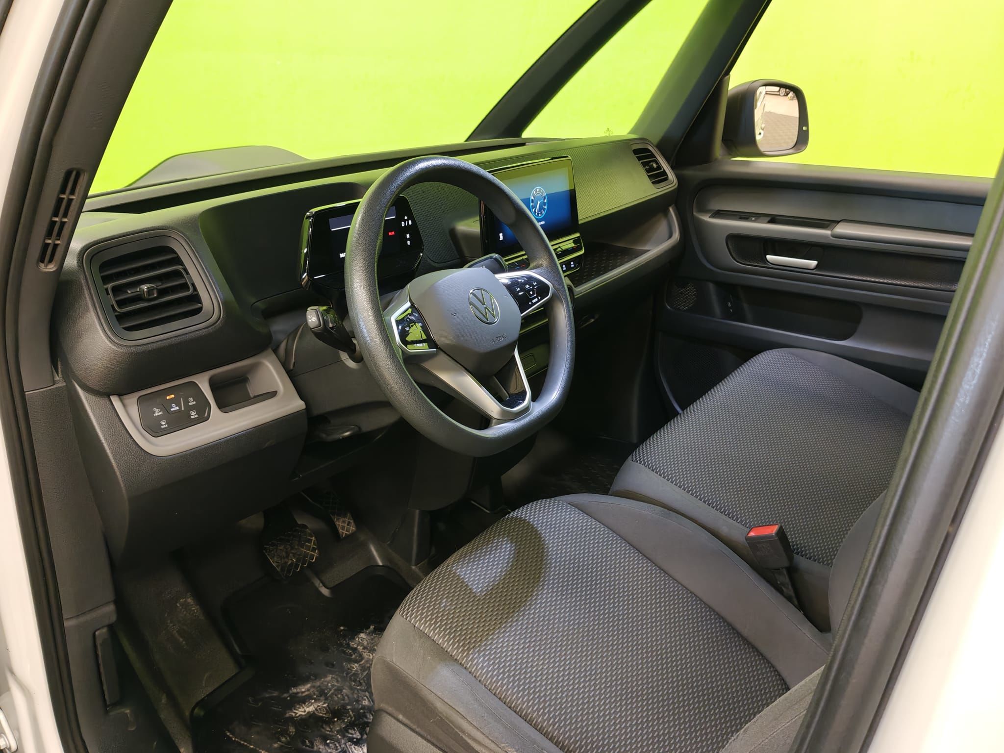 Volkswagen ID. Buzz Cargo 150KW 77KWH 2023, kuva 7/19