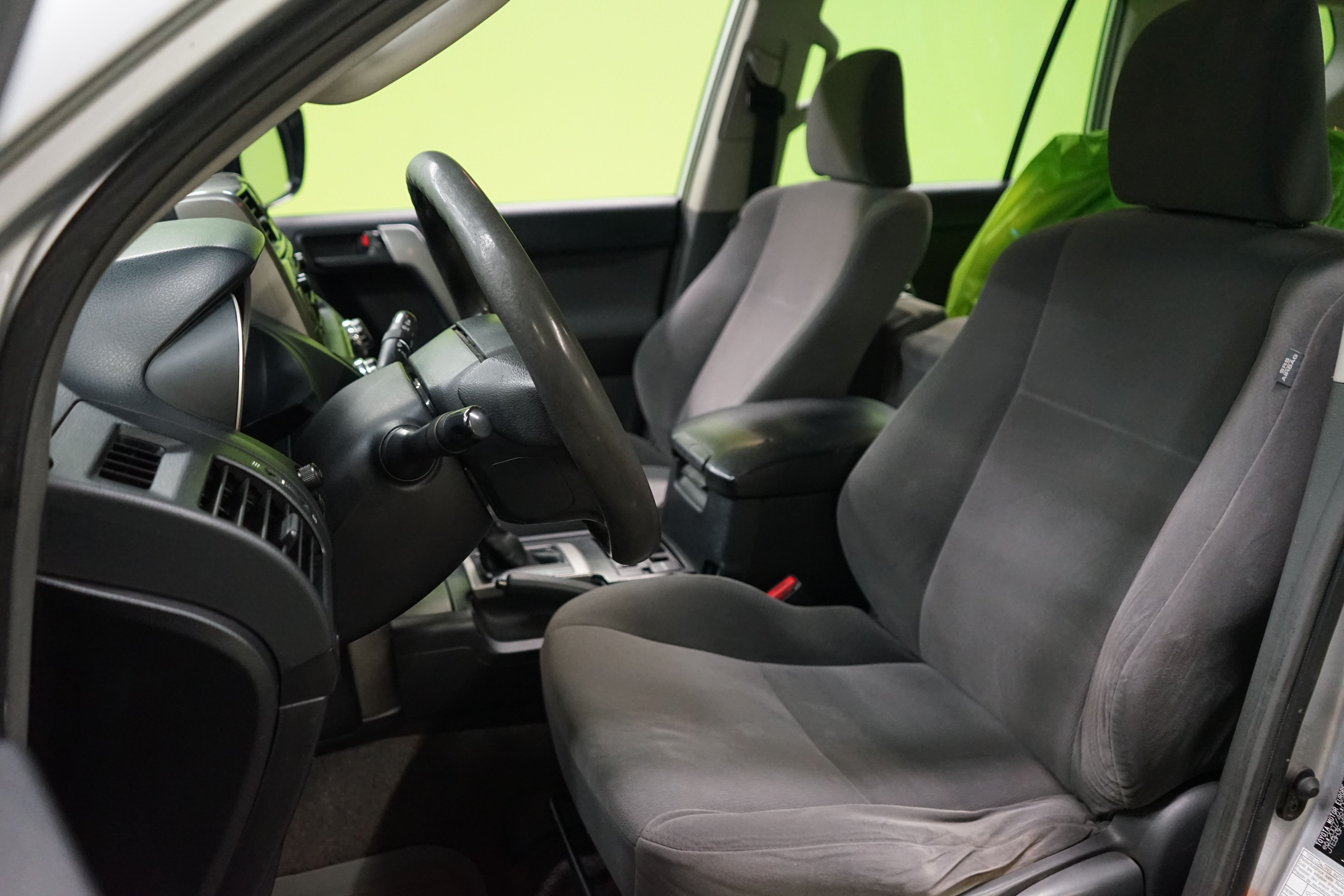 Toyota Land Cruiser 3,0 D-4D Legend aut. 2010, kuva 7/18