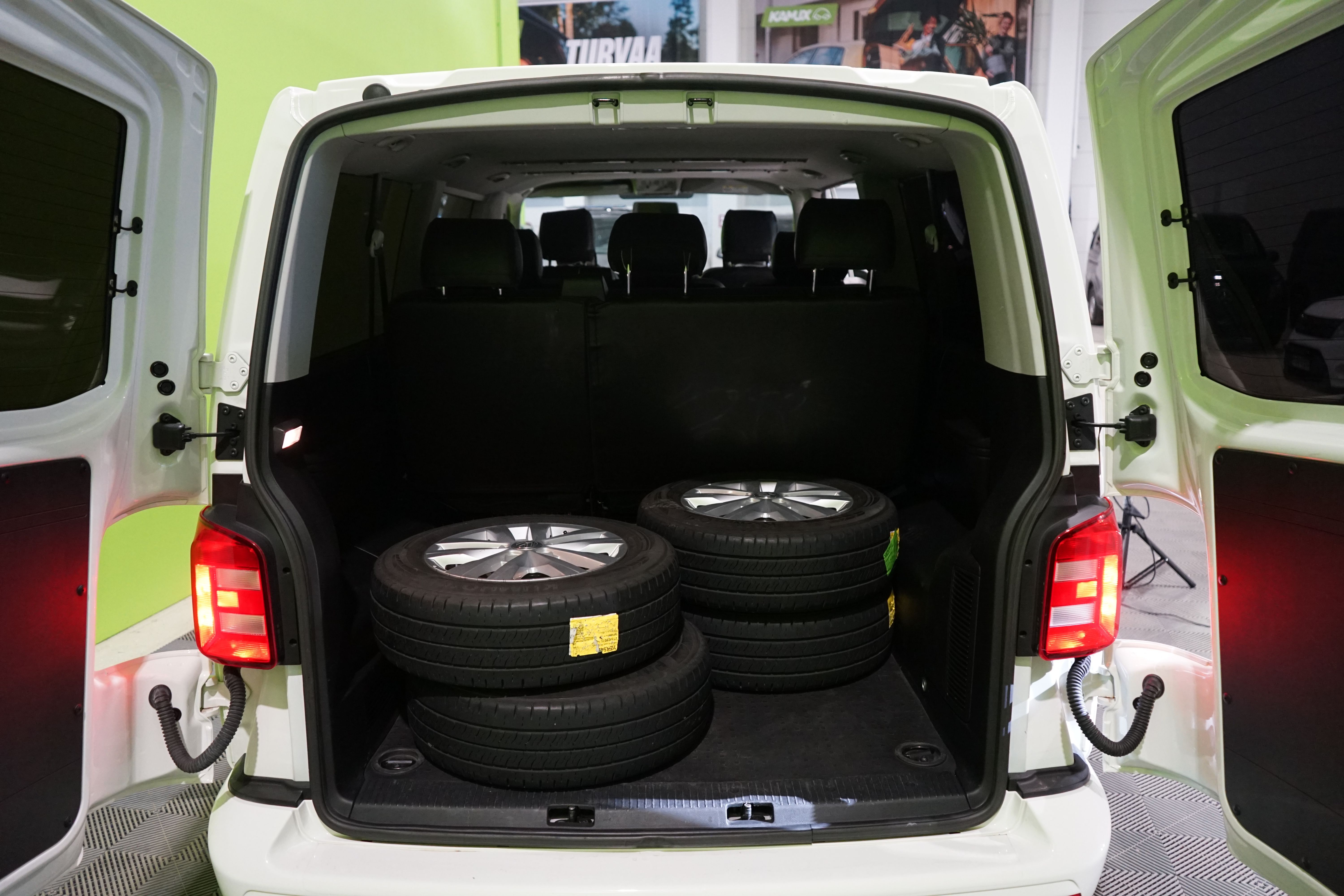 Volkswagen Caravelle 2017, kuva 7/20