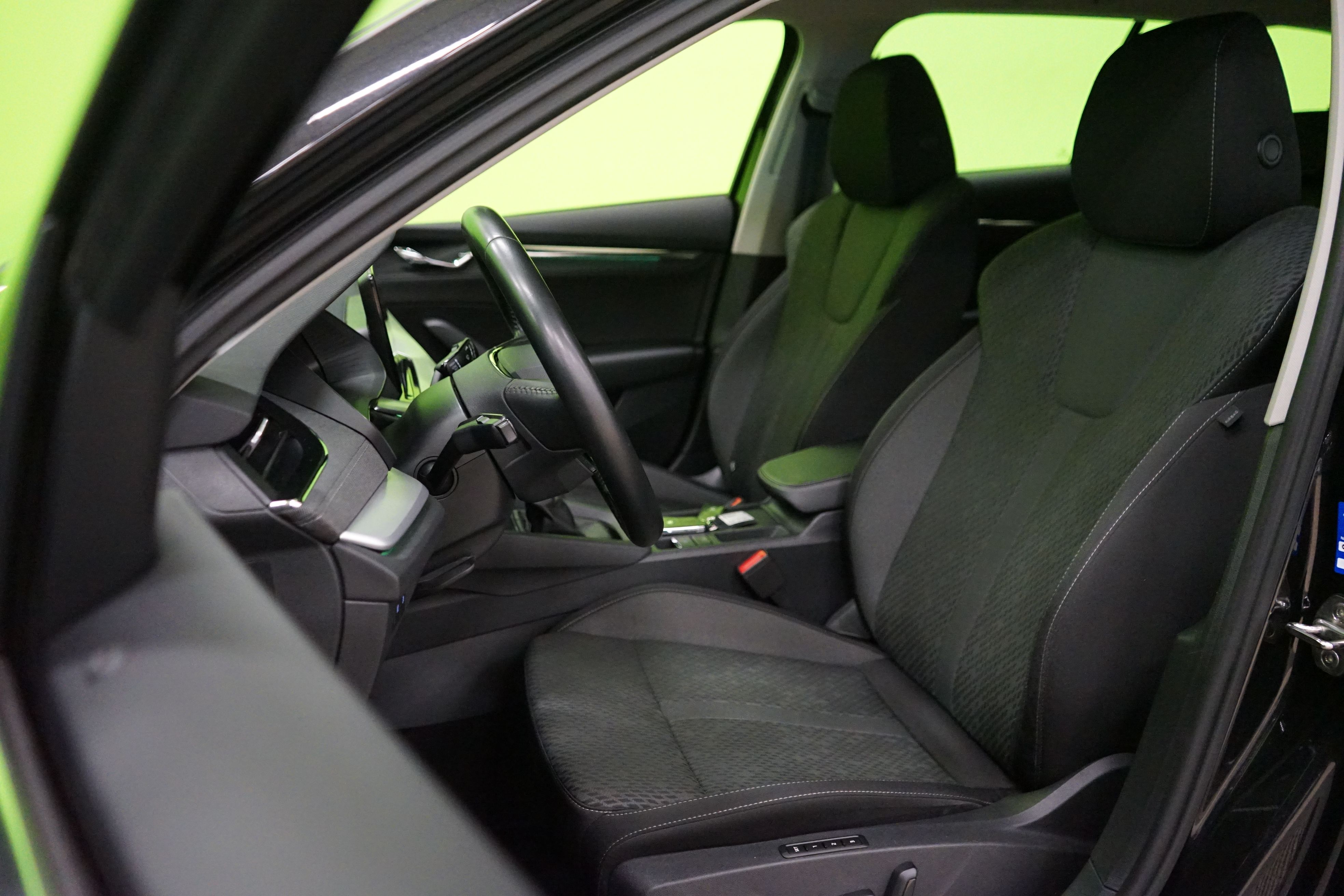 Skoda Octavia 2021, kuva 7/24