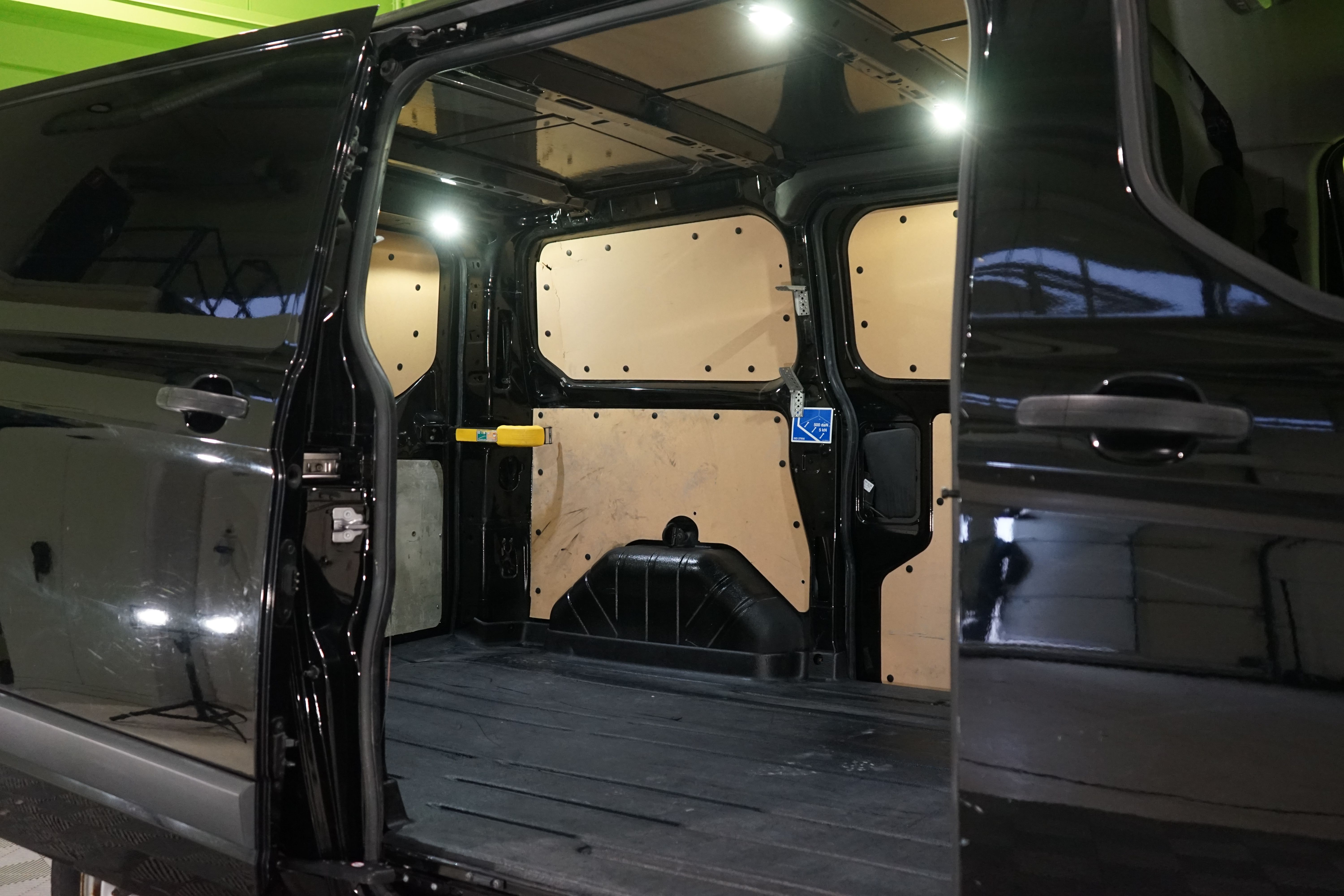 Ford Transit Custom 2017, kuva 7/16