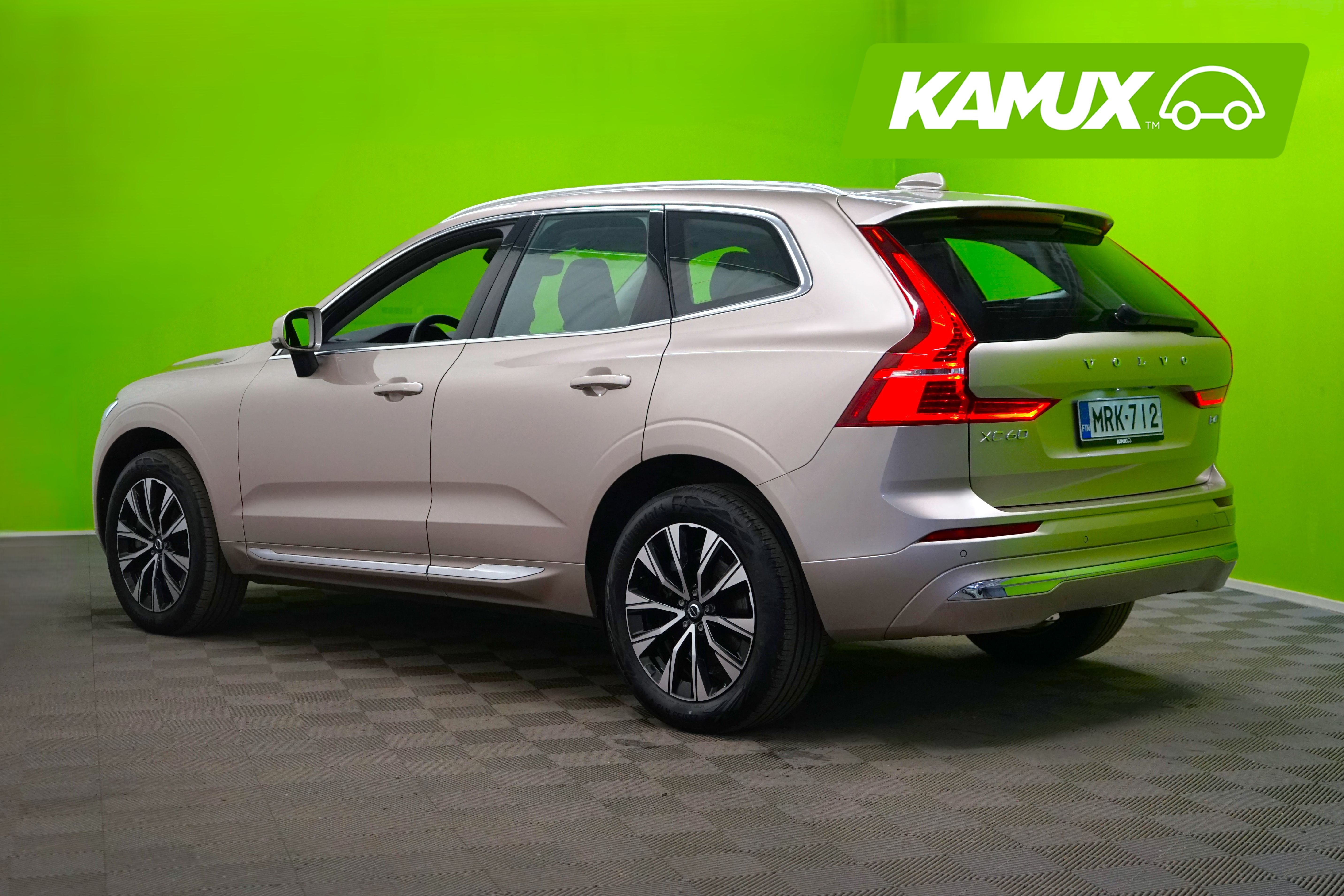 Volvo XC60 B4 AWD Recharge Plus Bright 2023, kuva 4/24