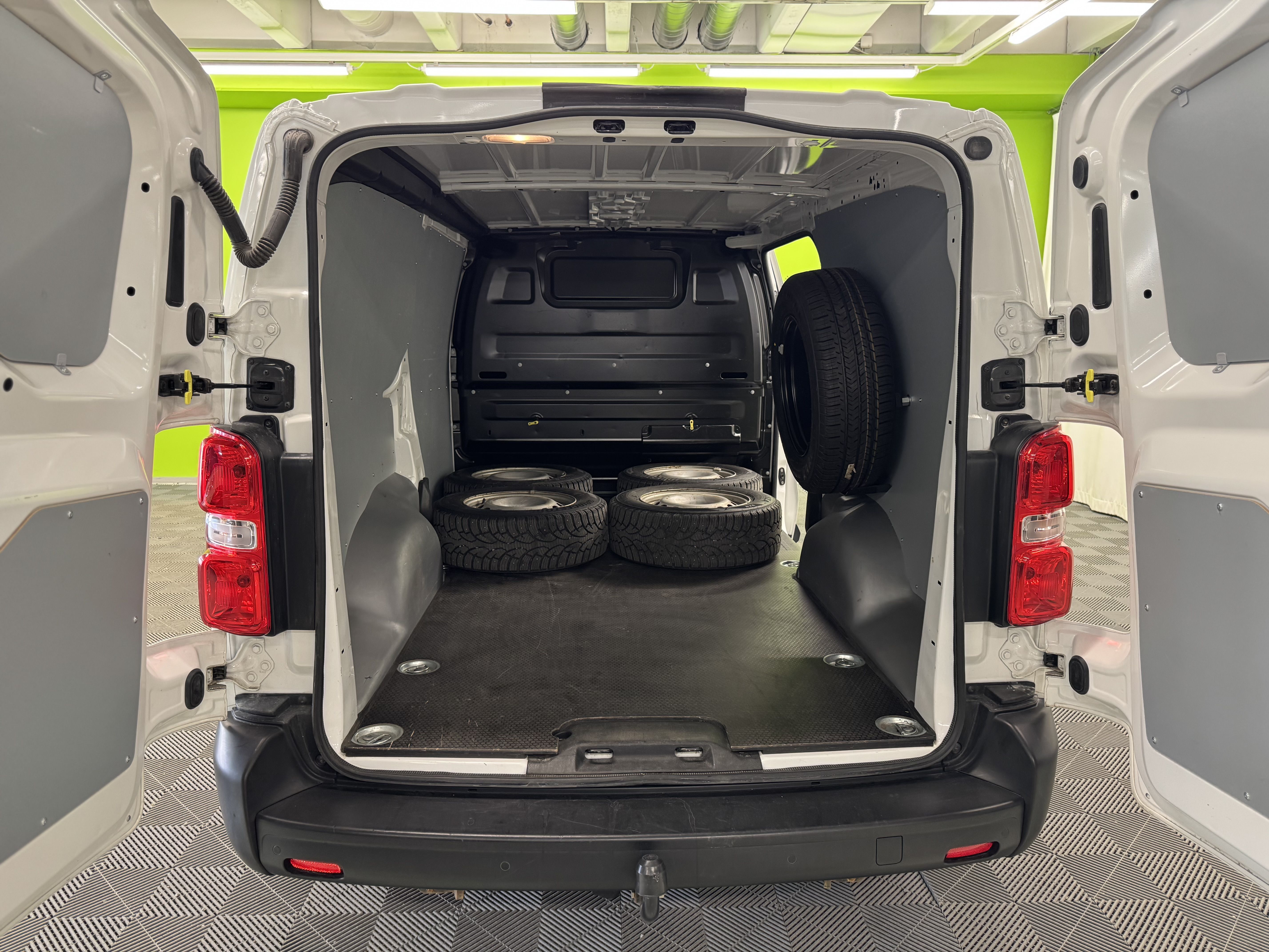 Opel Vivaro 2022, kuva 6/23