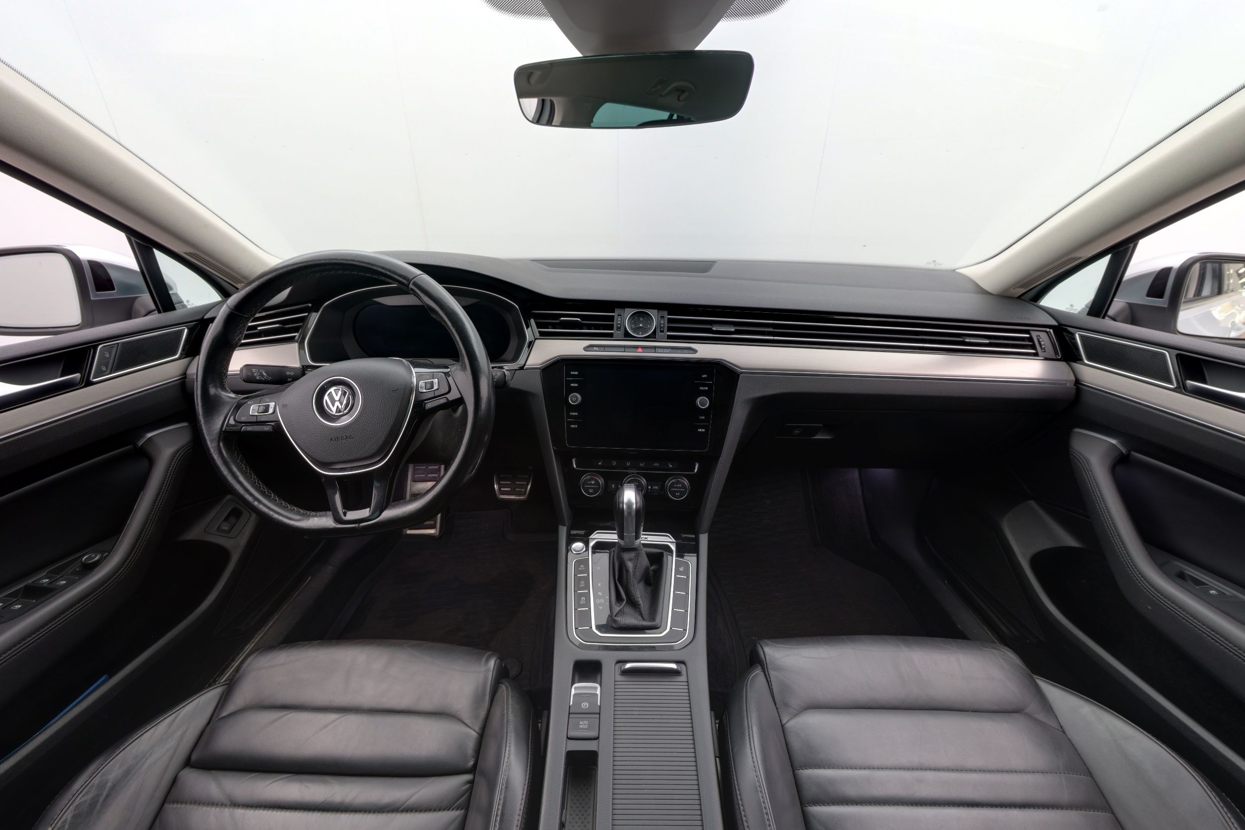 Volkswagen Passat 2018, kuva 7/22
